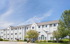 Microtel Inn & Suites by Wyndham Clear Lake